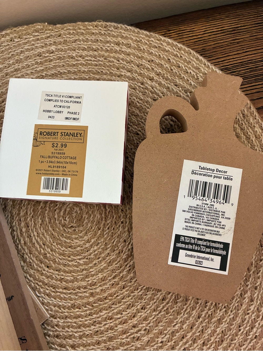 Rustic Apple Pie & Cider Wall Decor Set - Neutral Brown and Red - Picture 9 of 9